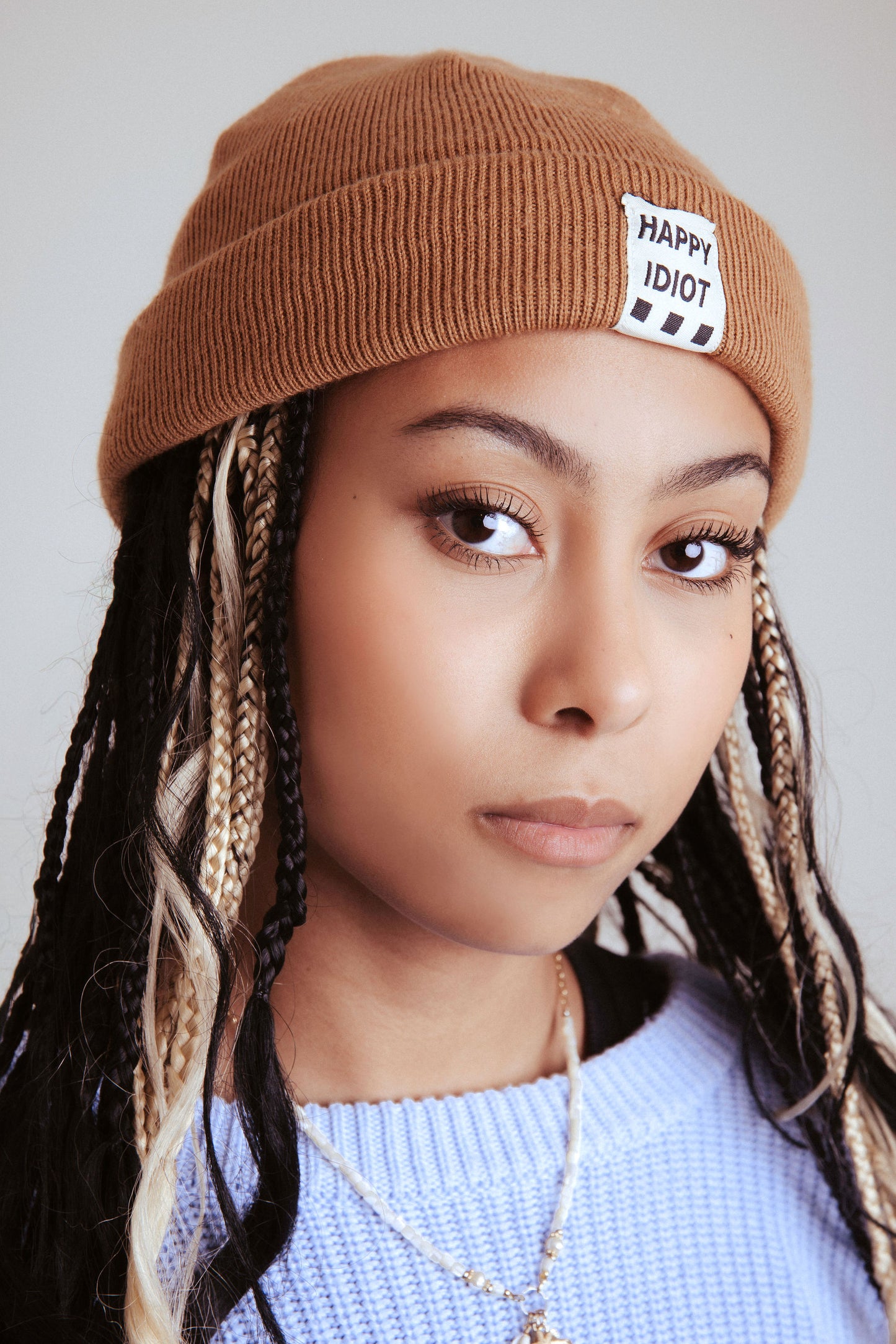 beige beanie female